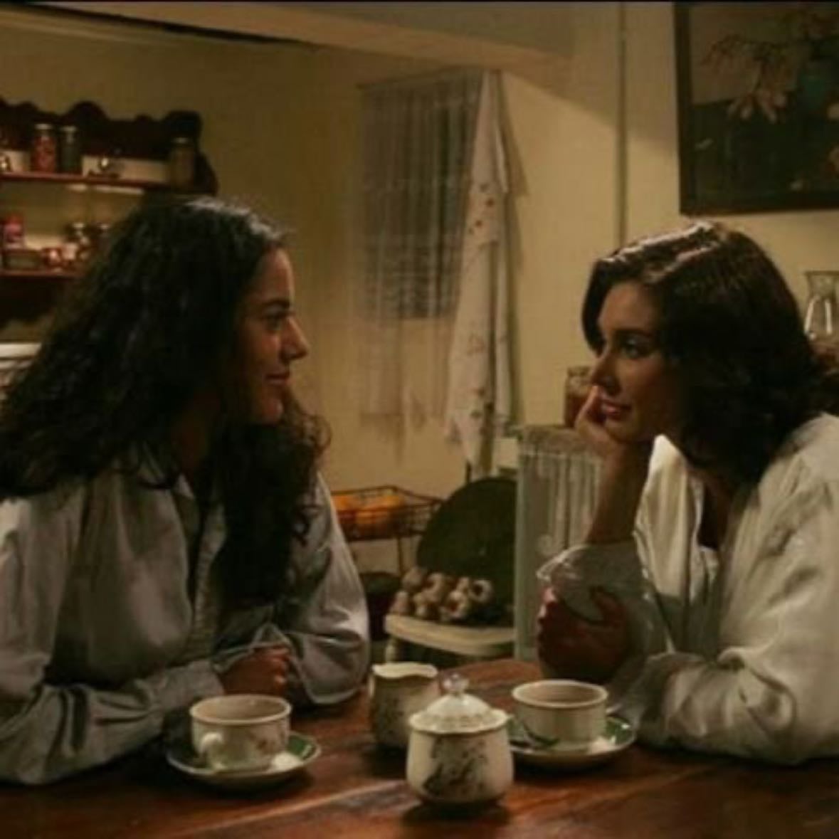 Deep conversations - Having deep conversations with someone who is emotional intelligent feels real, authentic, peaceful. It’s something that I love and makes me feel good and happy.