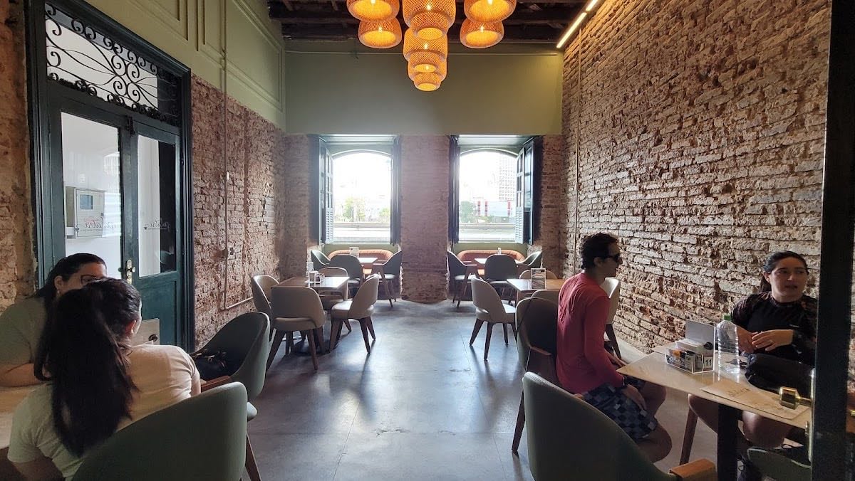 Palatsi Convenience Coffee Shop - Aurora