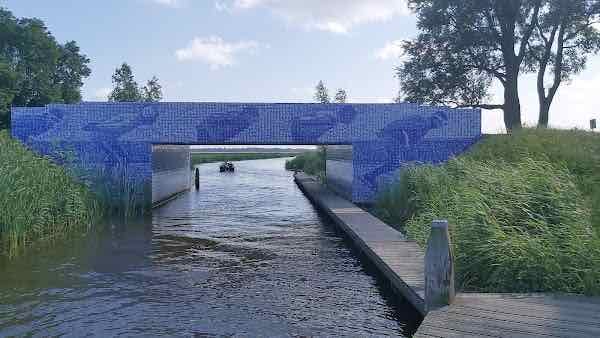 Elfstedenmonument - Rent a bicycle to get there