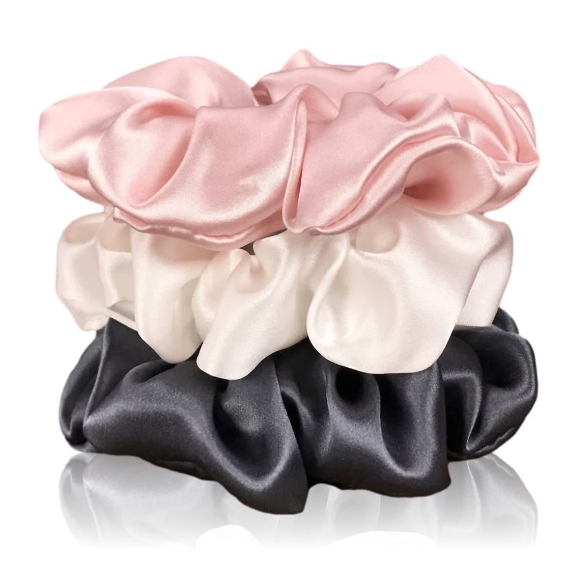 Scrunchies - Muchísimo mejor el usar estos a las típicas liguitas, ya que esas nos afectan el cabello y suelen dejarlo quebradizo💇♀️
