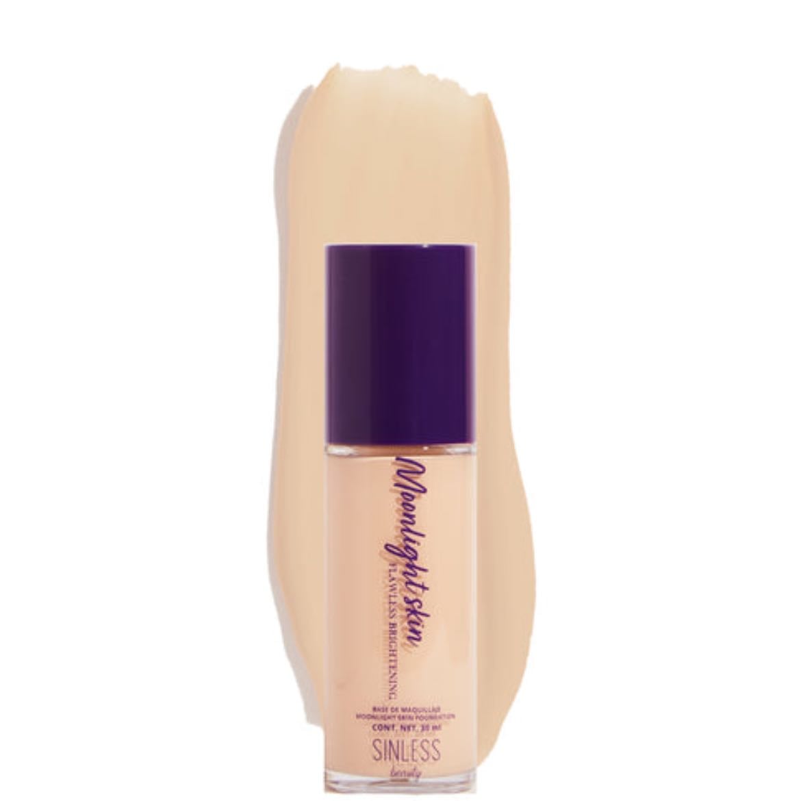 Base de maquillaje Sinless beauty - Moonlight skin foundation, con un acabado natural y 0 pesado, con un buen polvo para sellar te dura todo el día sin cuartearse, no se oxida ni cambia después del tiempo en tu piel. Olor 0 químico y suave con la piel sensible.