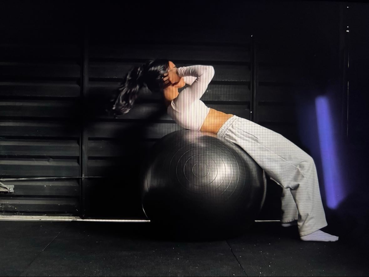 Scrunsh swissball - 2x10rep