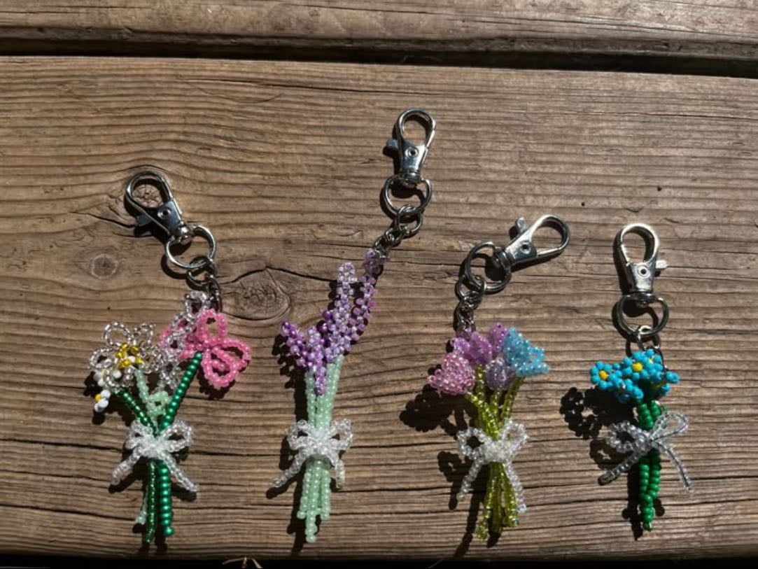 Flower bead keychain bouquet