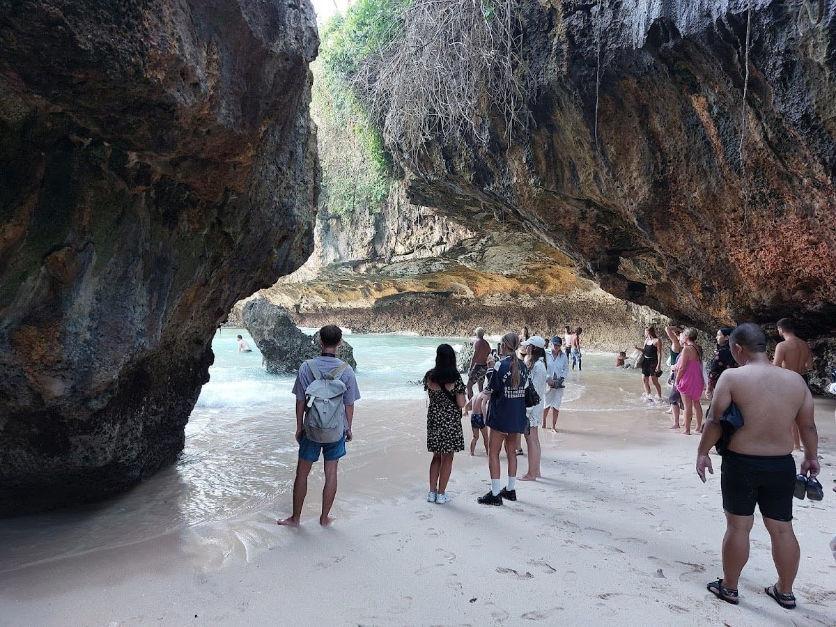 Suluban Beach