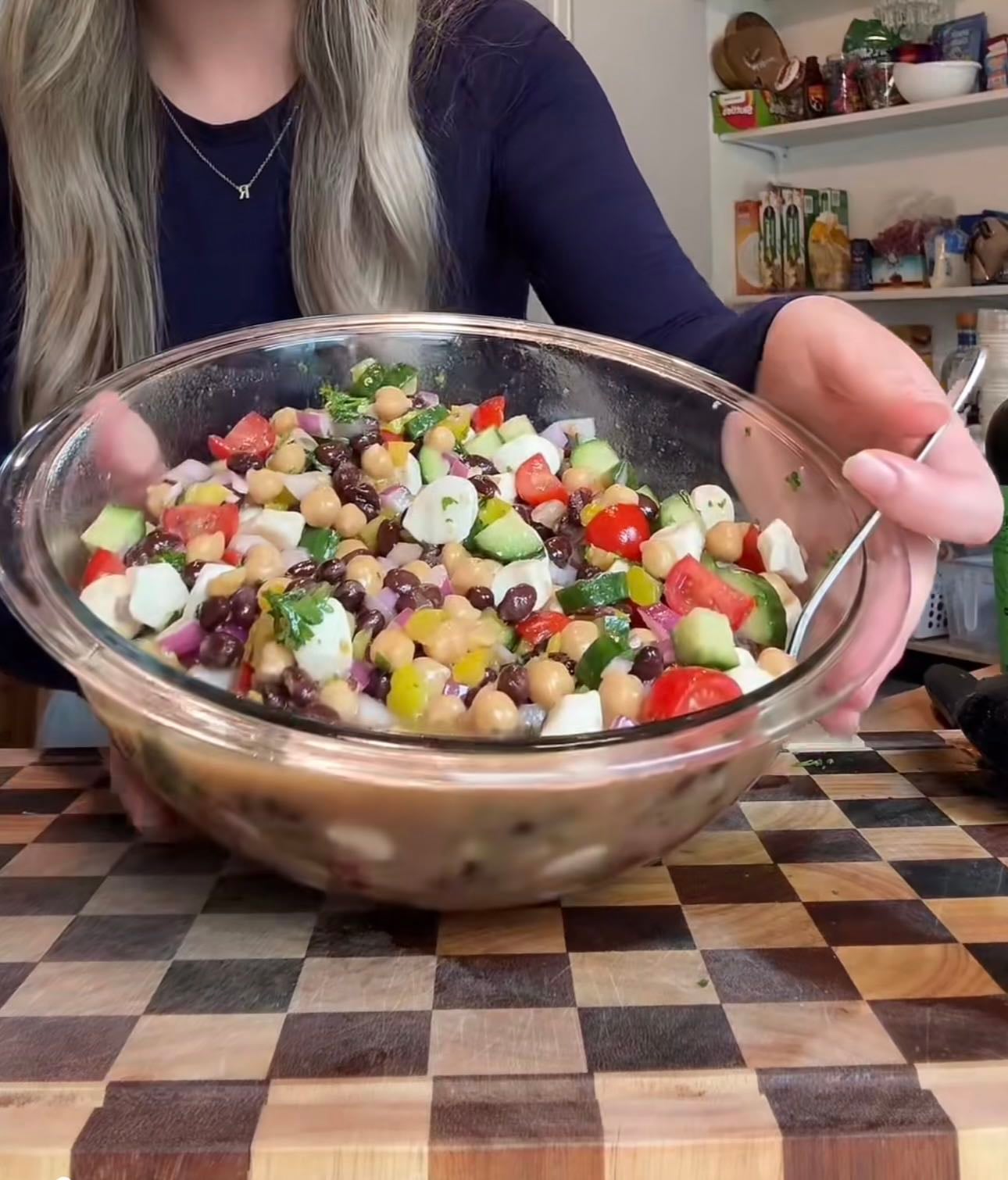 dense bean salad - @reviskitchenn