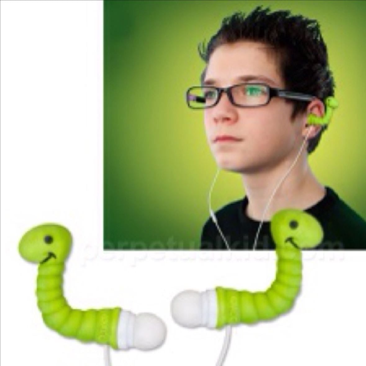 Worm earbud
