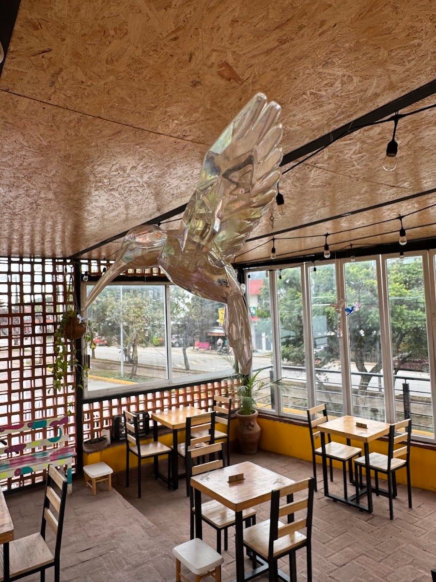 Gudelia Arte-Café-Boutique