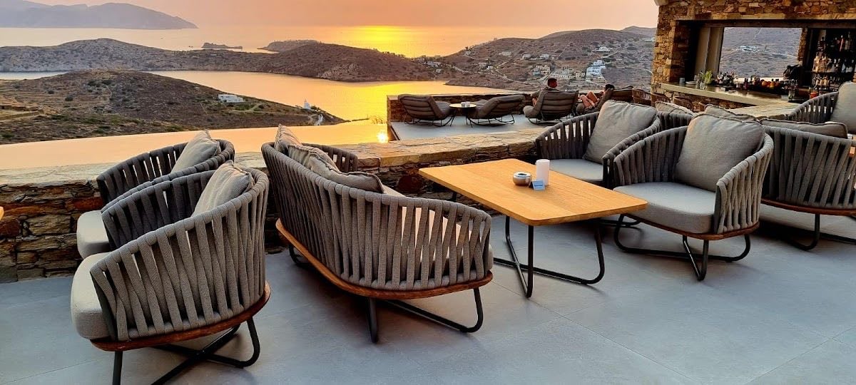 Alma Sunset Bar and Suitesa