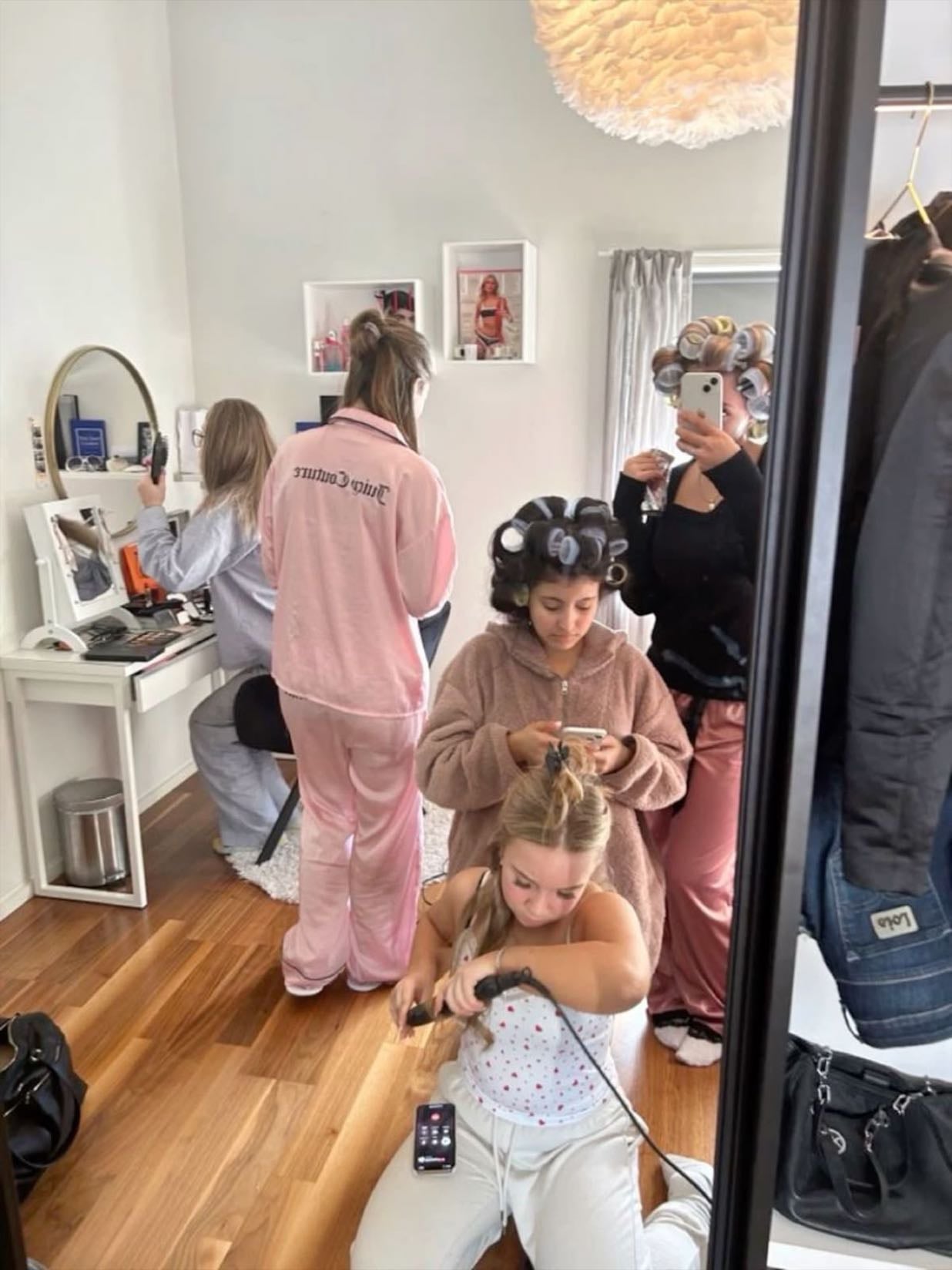 girls hangouts