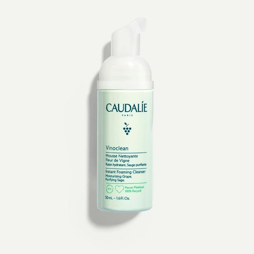 Caudalie Vinopure foam - La verdad que este me gusta, es ligero y suave pero de limpiador siempre voy cambiando