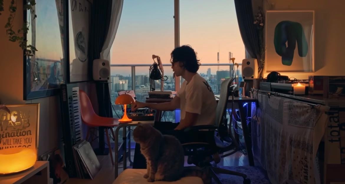 DJ KOMORI