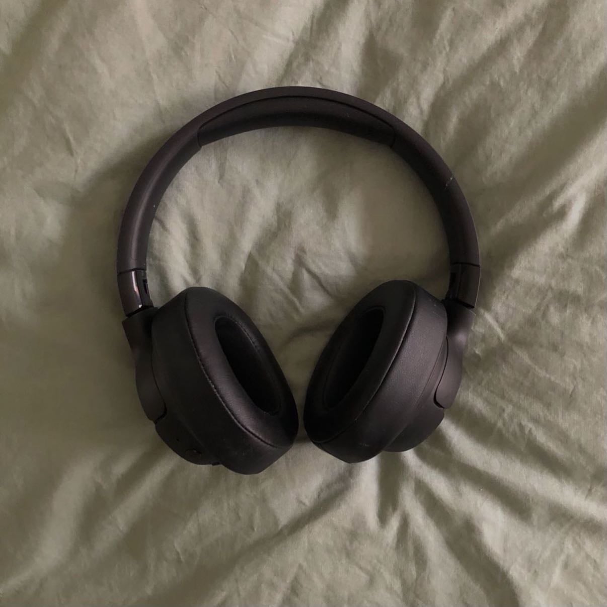 listening to music that hurts just right - you can’t escape your problems