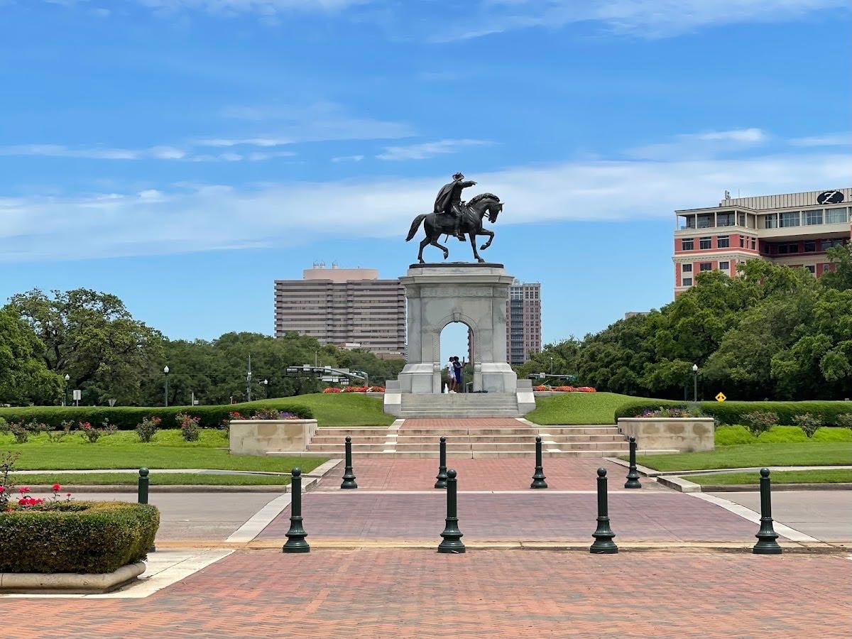 Hermann Park - Open 6am - 11pm