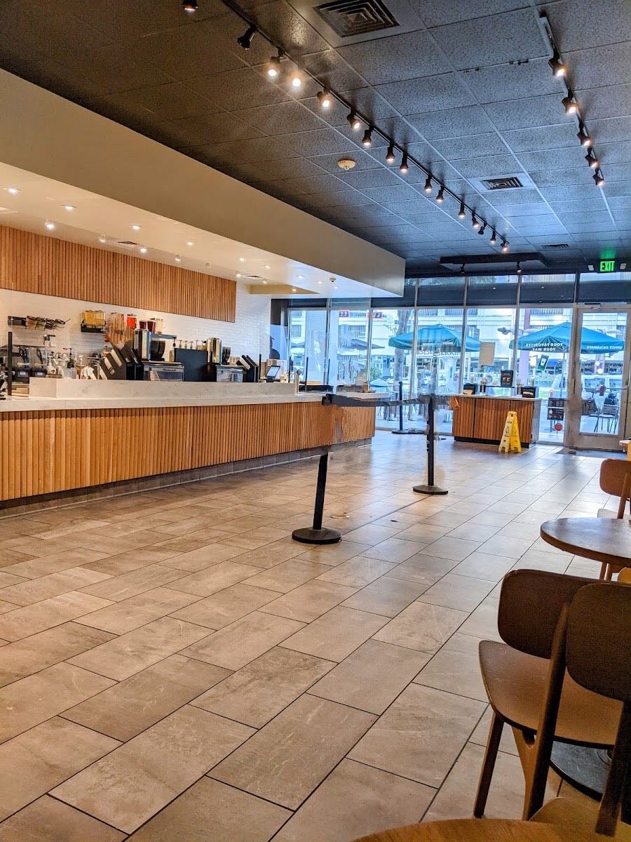 Starbucks - Open 4.30am - 7pm