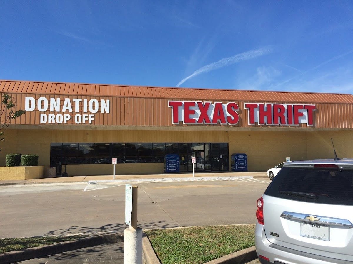 Texas Thrift Fondren - Open 10am - 8pm (11am - 5pm Sundays)