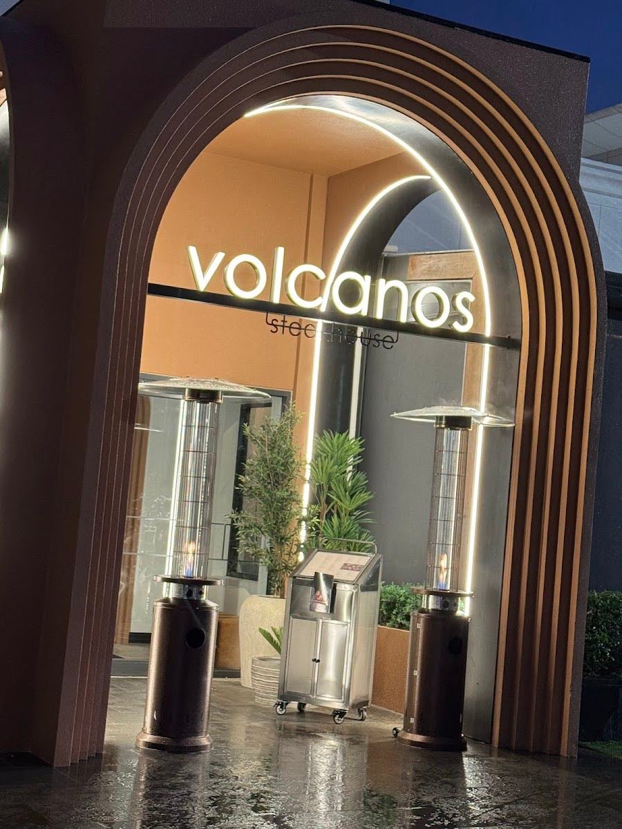 Volcanos Steakhouse