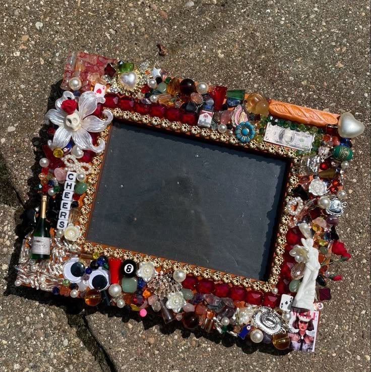 cabochon & bead frame - Pinterest