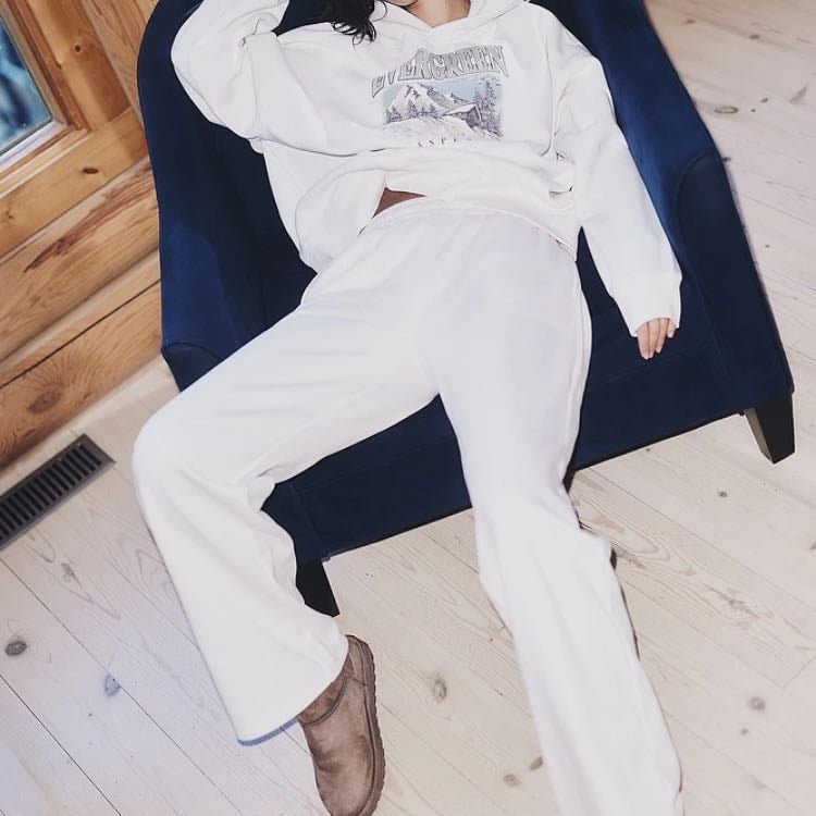 Wide Leg Sweatpants - $29.90