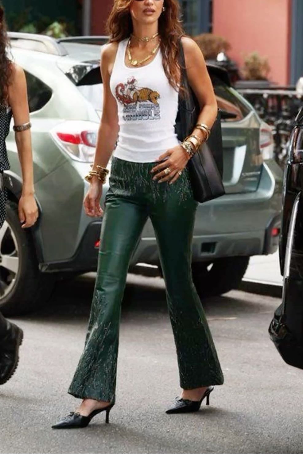 flared jeans