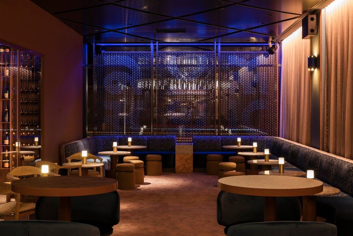 AUM Restaurant & Bar