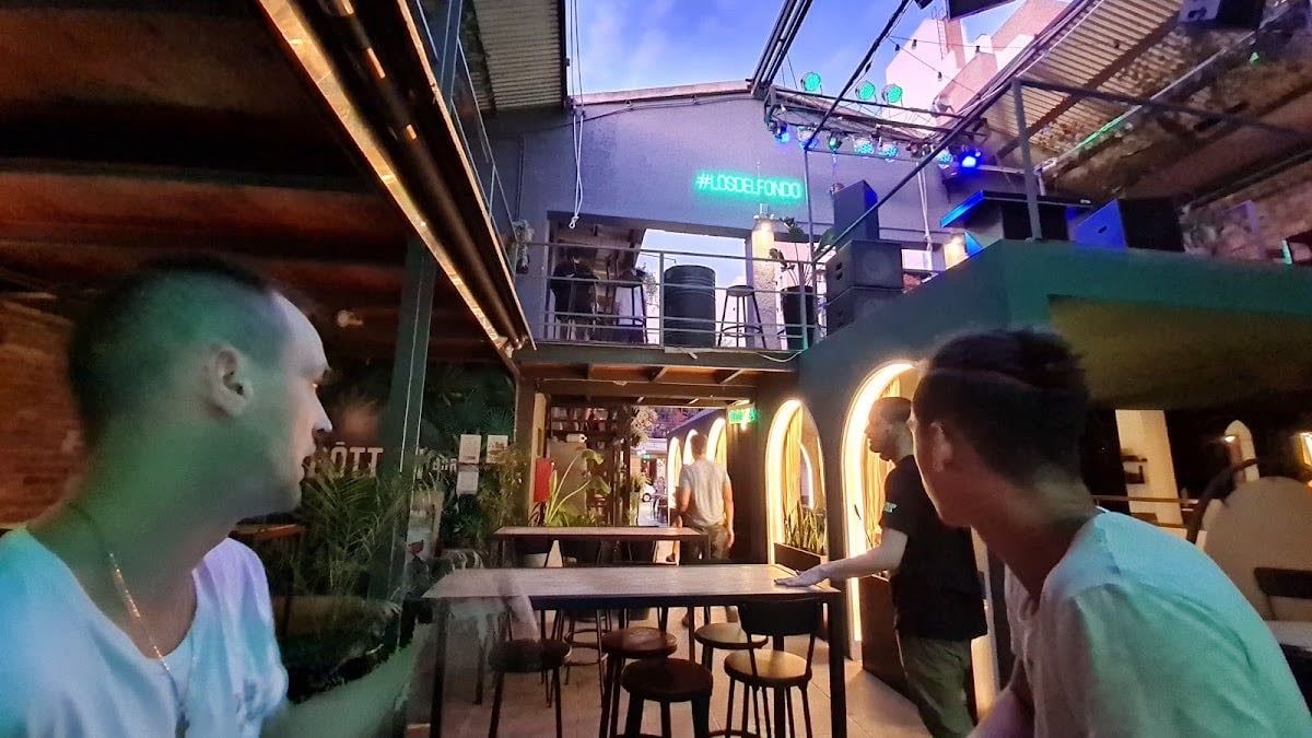 The Bōttom – Bar botánico