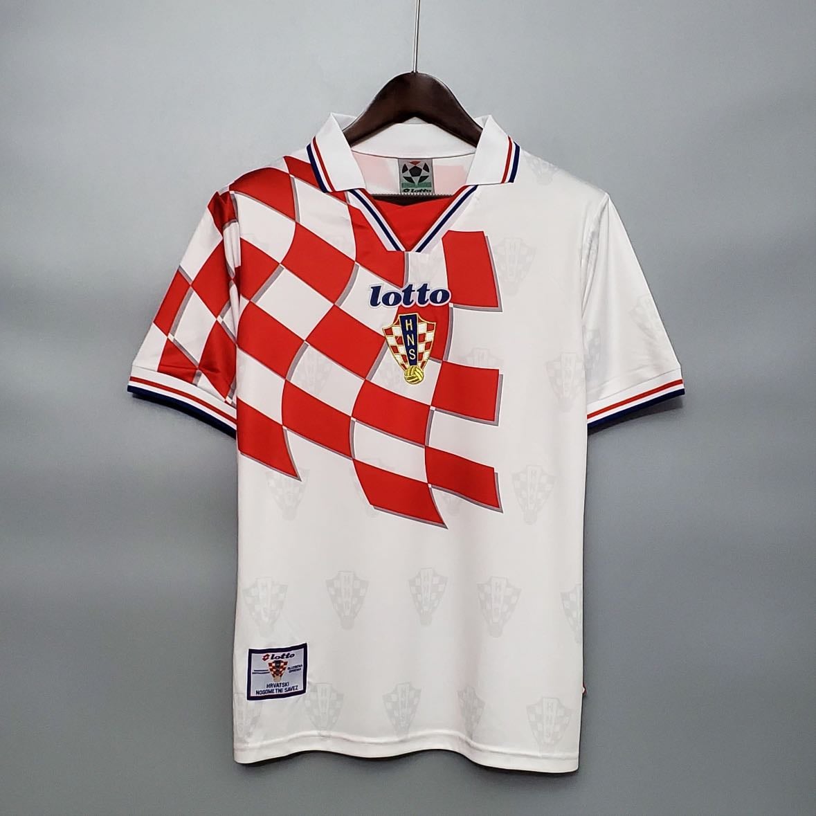 Croatia 1998 - Red checkers