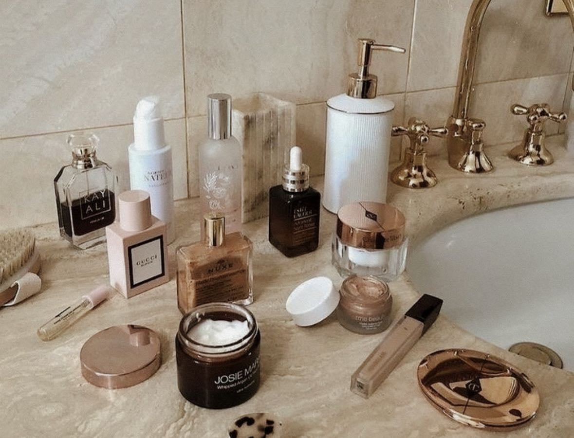 best skincare 🧖🏼♀️ - Products hypelist by Sentença Literária