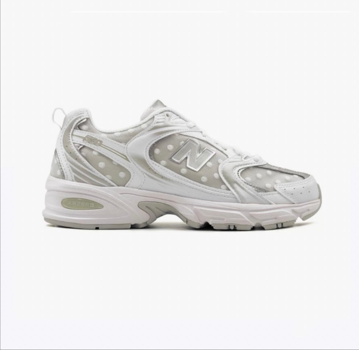 TĂŞnis Unissex 530 (branco com bolinhas) - New Balance