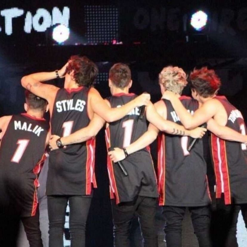 I love the matching shirts
