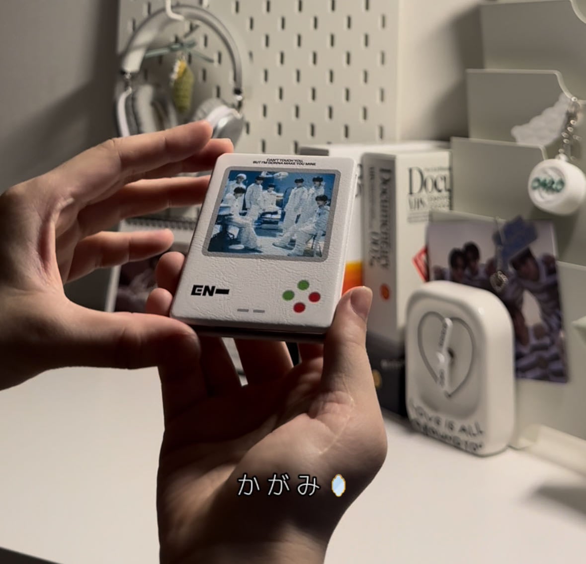 compact mirror