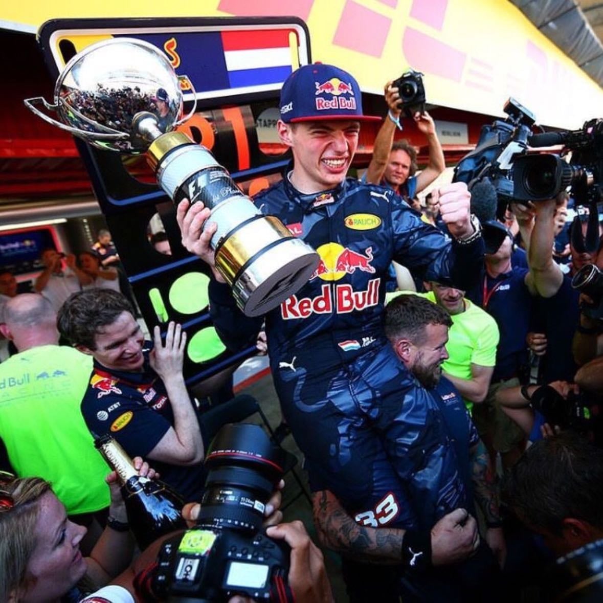 Barcelona 2016 - Mercedes double DNF and Verstappen becomes the youngest race winner