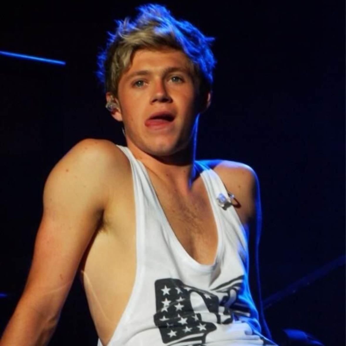 5. Frat Boy Niall - he was so cool and he knew it