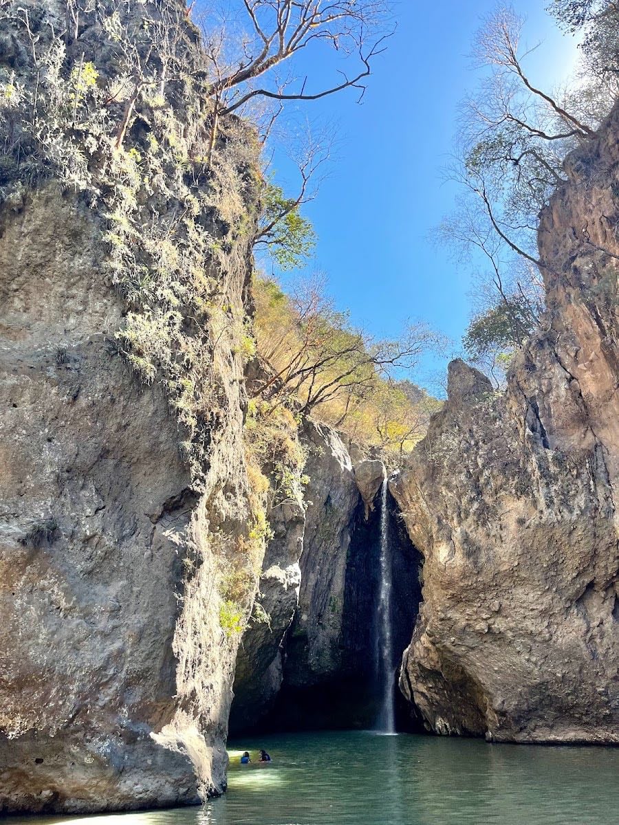 Cascada De Huaxtla