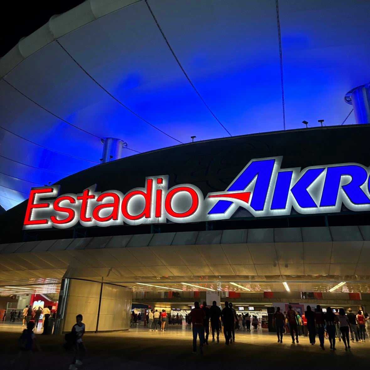 Estadio Akron