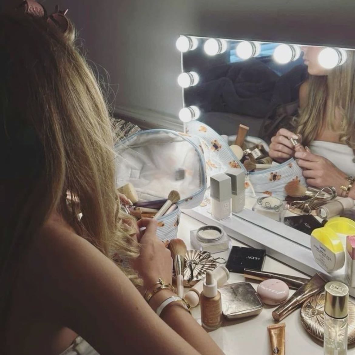 Prueba maquillaje y peinados nuevos