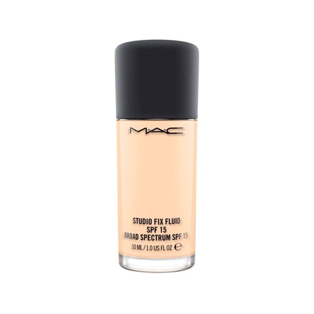 Mac Studio Fix Foundation - Perfect matte foundation with heavy coverage.
