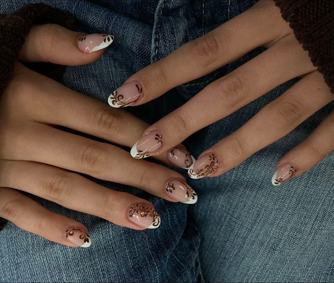 nails