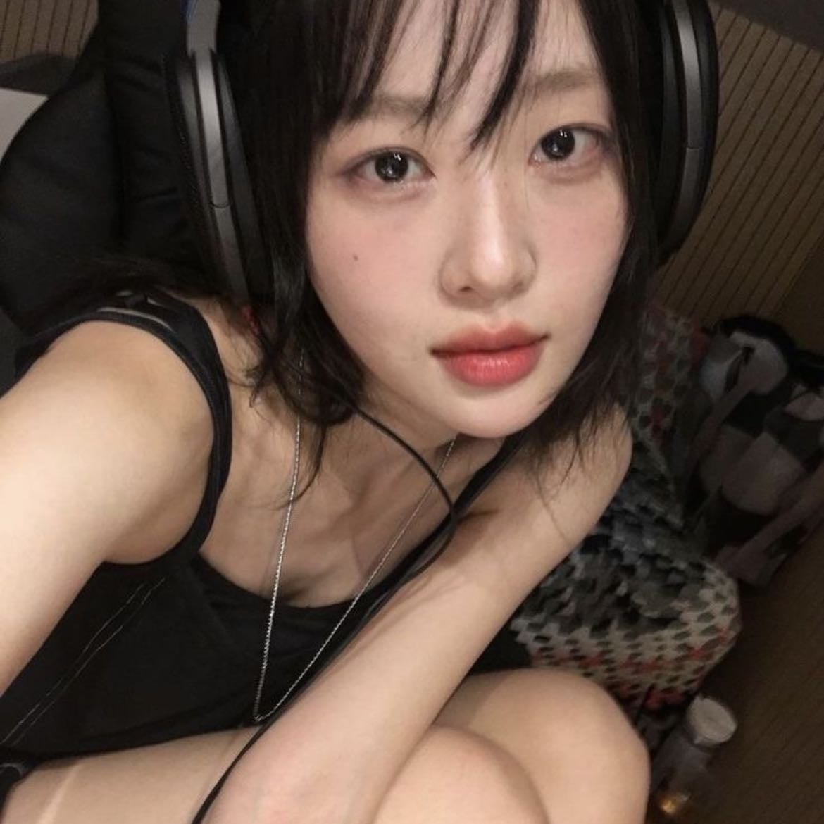 Yves - ex-LOONA / Soloist