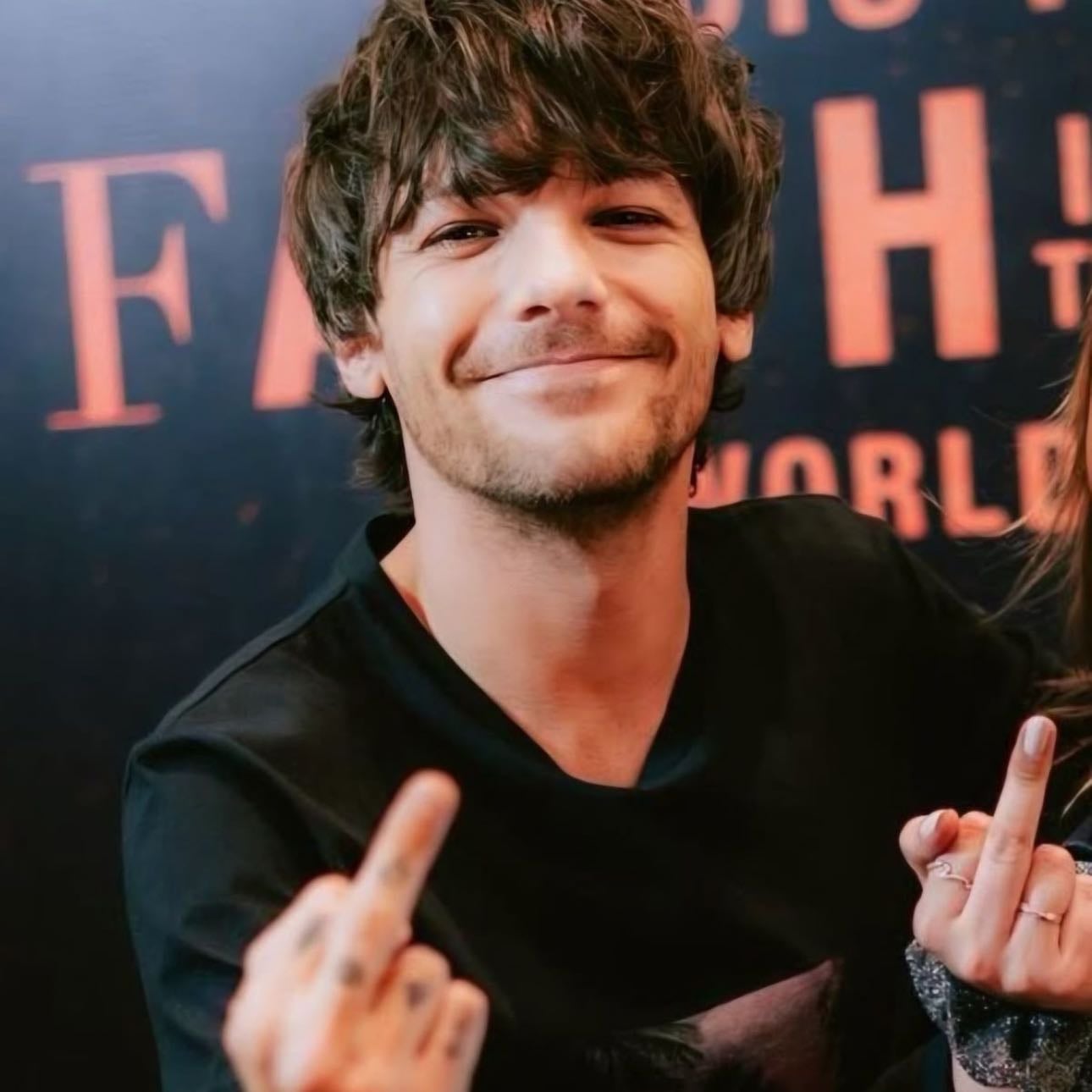 THATS YOUR JOB? THATS YOUR FOOKIN JOB YOU FOOKIN LOSA