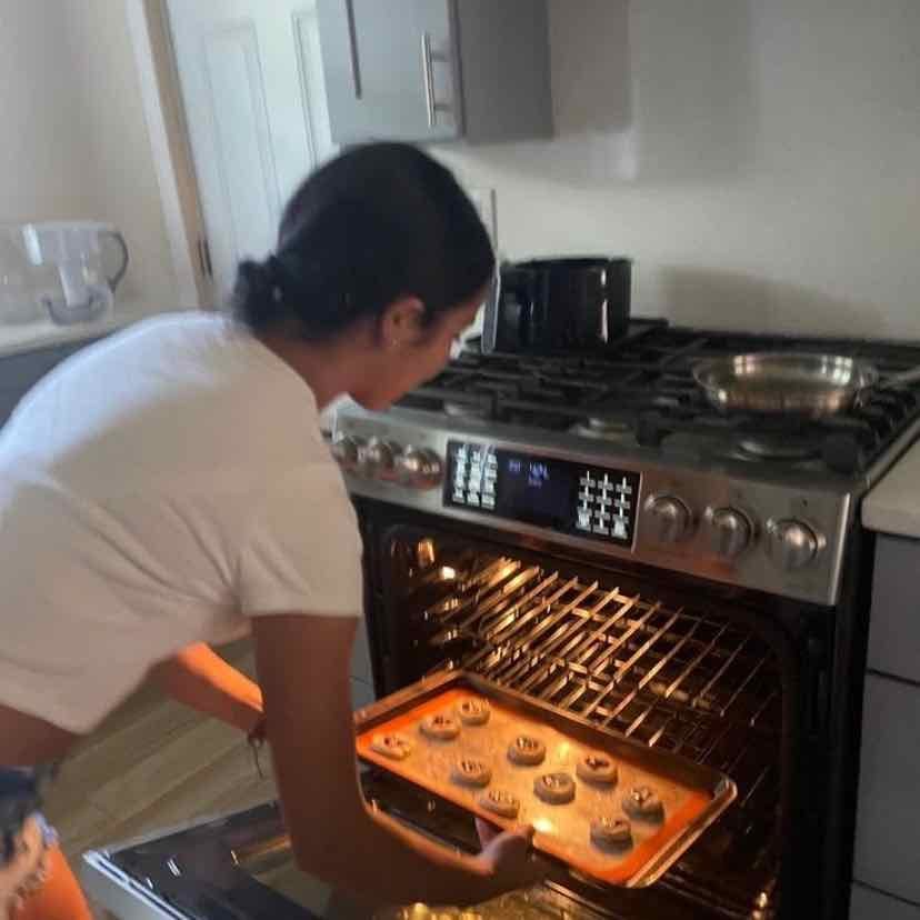 have a baking contest πͺ