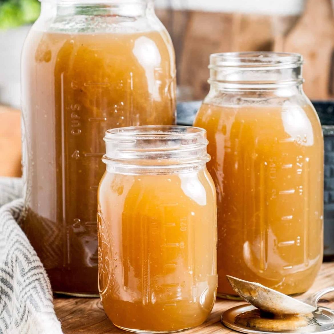 bone broth & black seed oil - tomar bone broth en ayunas con un teaspoon de black seed oil y limΓ³n
