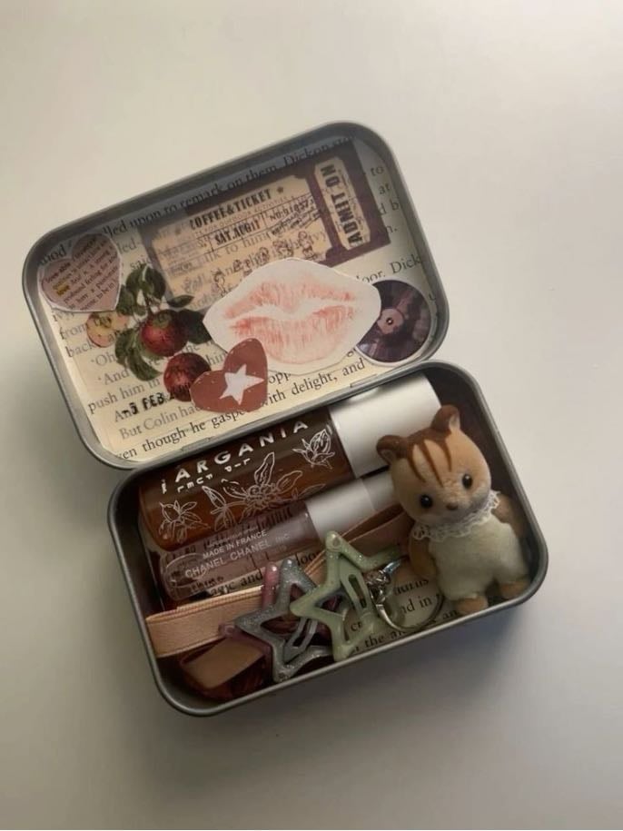 organize a wallet box