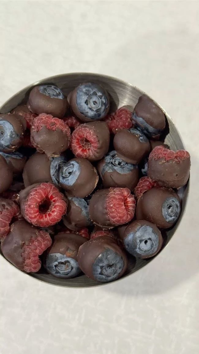 fruit au chocolat