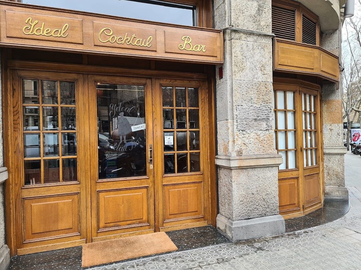 Ideal Cocktail Bar