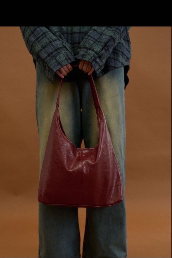 Bolsa roja de piel - Pero borgoña / idk which