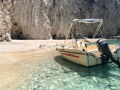 Mikro Kastelli Beach - Only accesible by boat