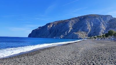 Kamari beach - Only accesible by boat