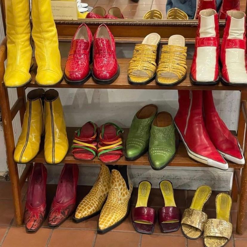 botas/sapatos - eu sou completamente apaixonada por botas🙏🏻🙏🏻