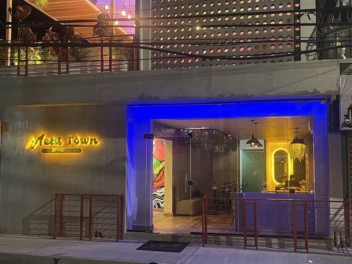 Meat Town - Restaurant • Deck • Foodtruck Movil