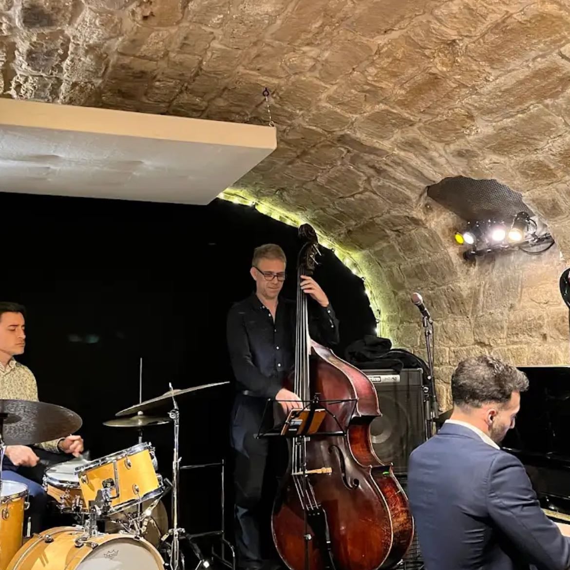 38Riv Jazz Club